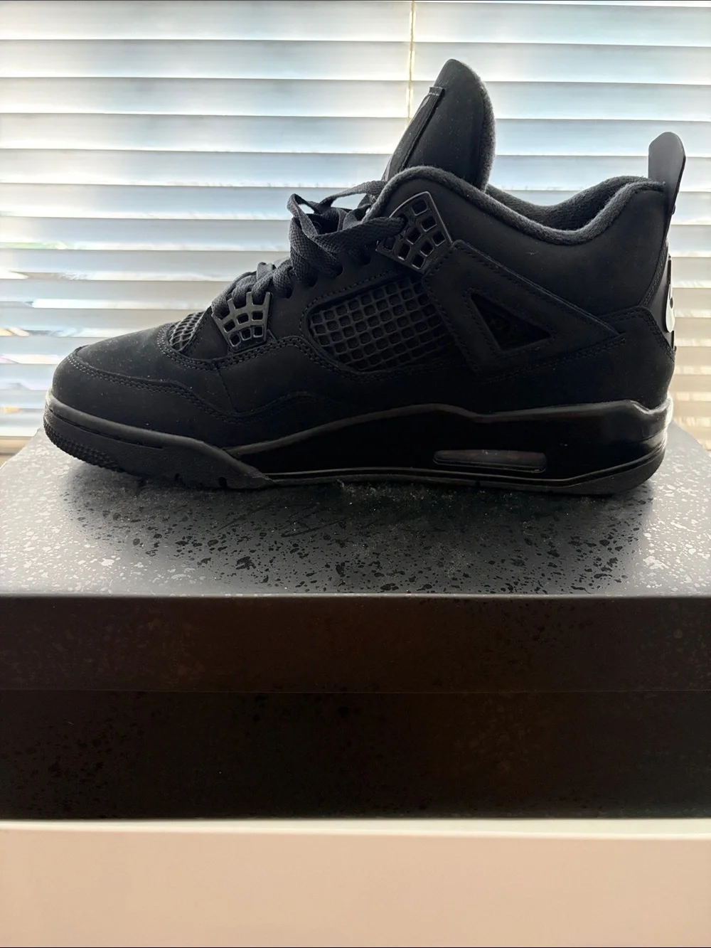 Jordan Men's Black Retro Basketball Sneakers